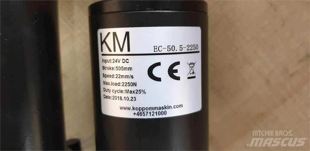  KM EC-505 إلكترونيات