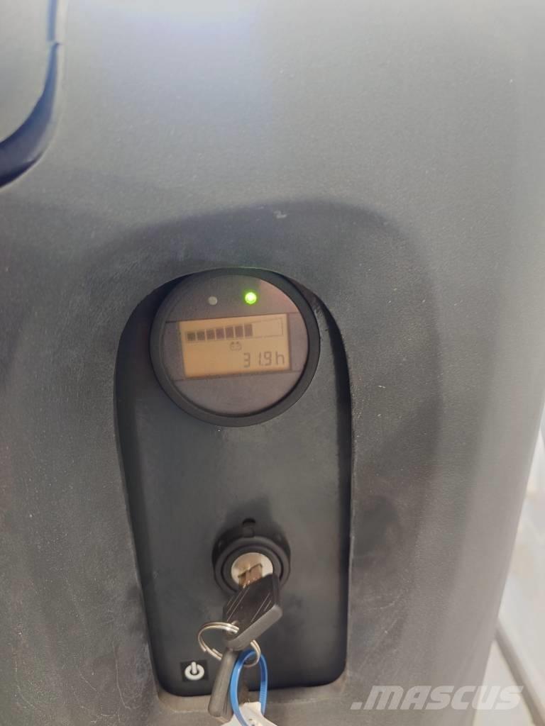 Linde T20P/1151 رافعة منخفضة المستوى ذات منصة