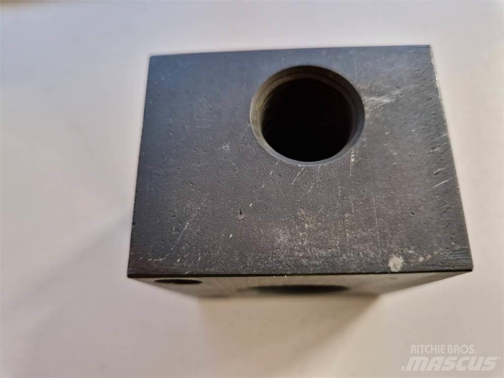 Rottne 037-0101 الشاسيه والتعليق