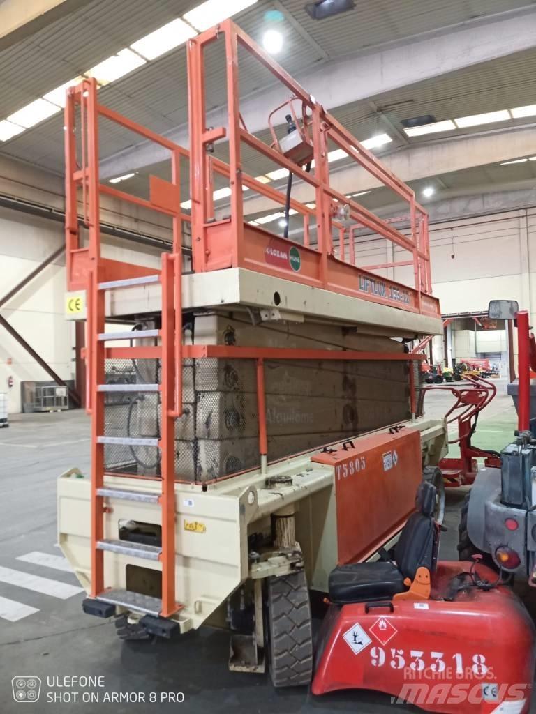 JLG SL 153-12 رافعات مقصية الشكل