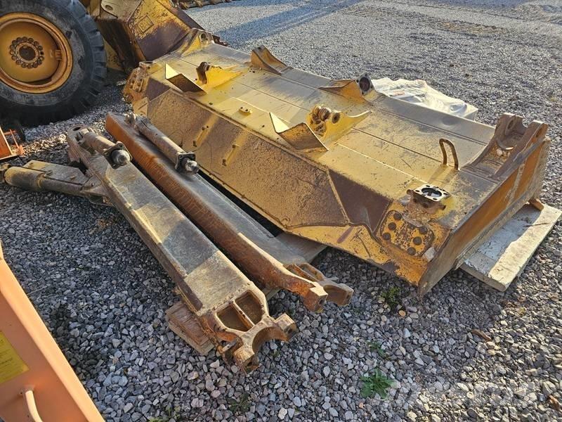 Komatsu D 65 WX-17 بلدوزرات مجنزرة