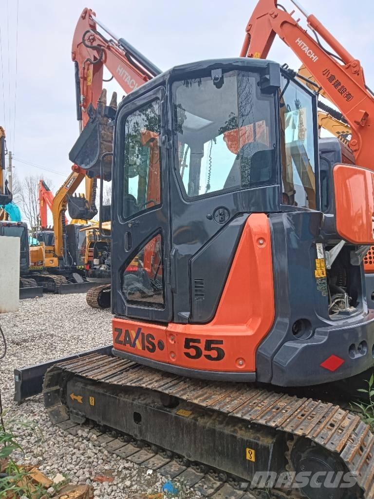 Hitachi ZX 55 حفارات زحافة