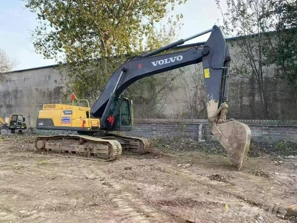 Volvo EC 350DL حفارات زحافة