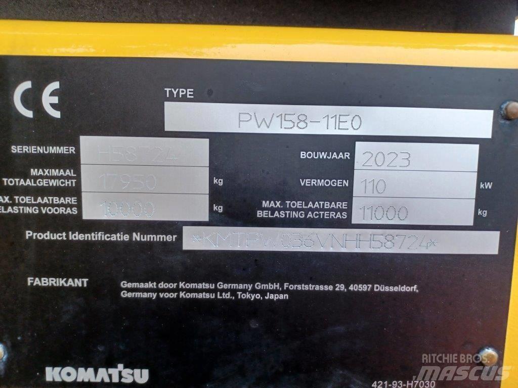 Komatsu PW158-11E0 حفارات بعجل