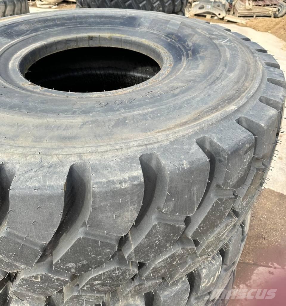  ROCK RADIAL 23.5R25 الإطارات والعجلات والحافات