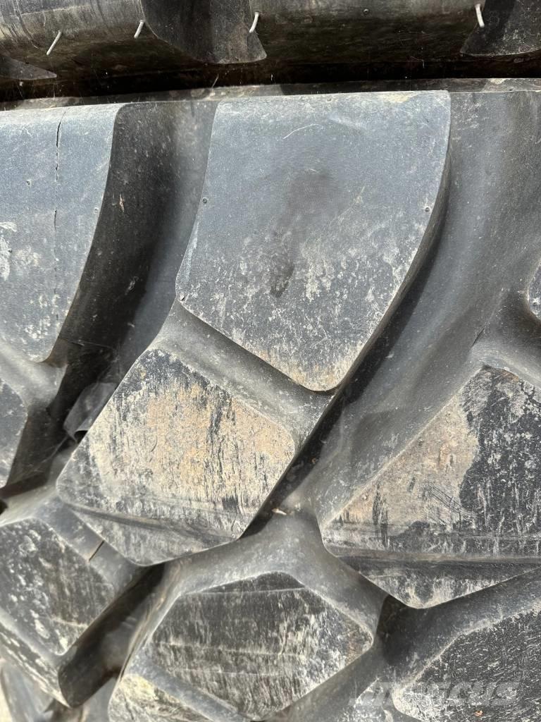  ROCK RADIAL 23.5R25 الإطارات والعجلات والحافات