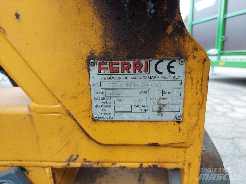 Ferri Tm 50 معدات أخرى لحصاد العلف