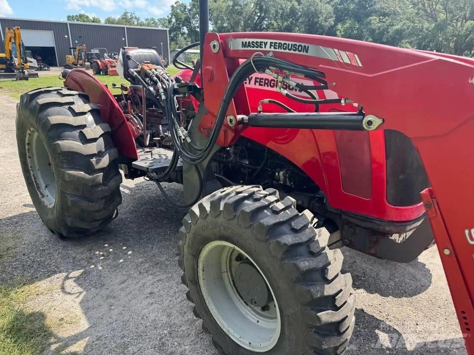 Massey Ferguson 2635 الجرارات