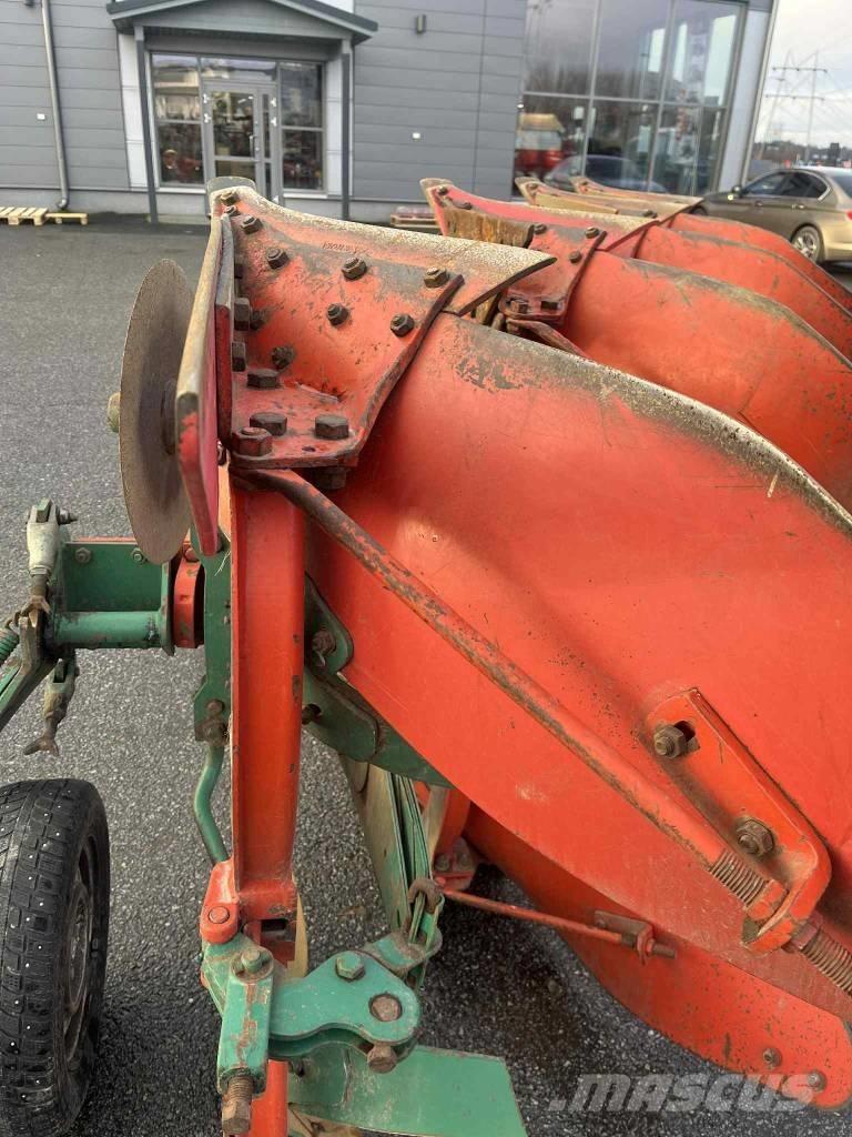 Kverneland E160-4-8 محاريث عكسية