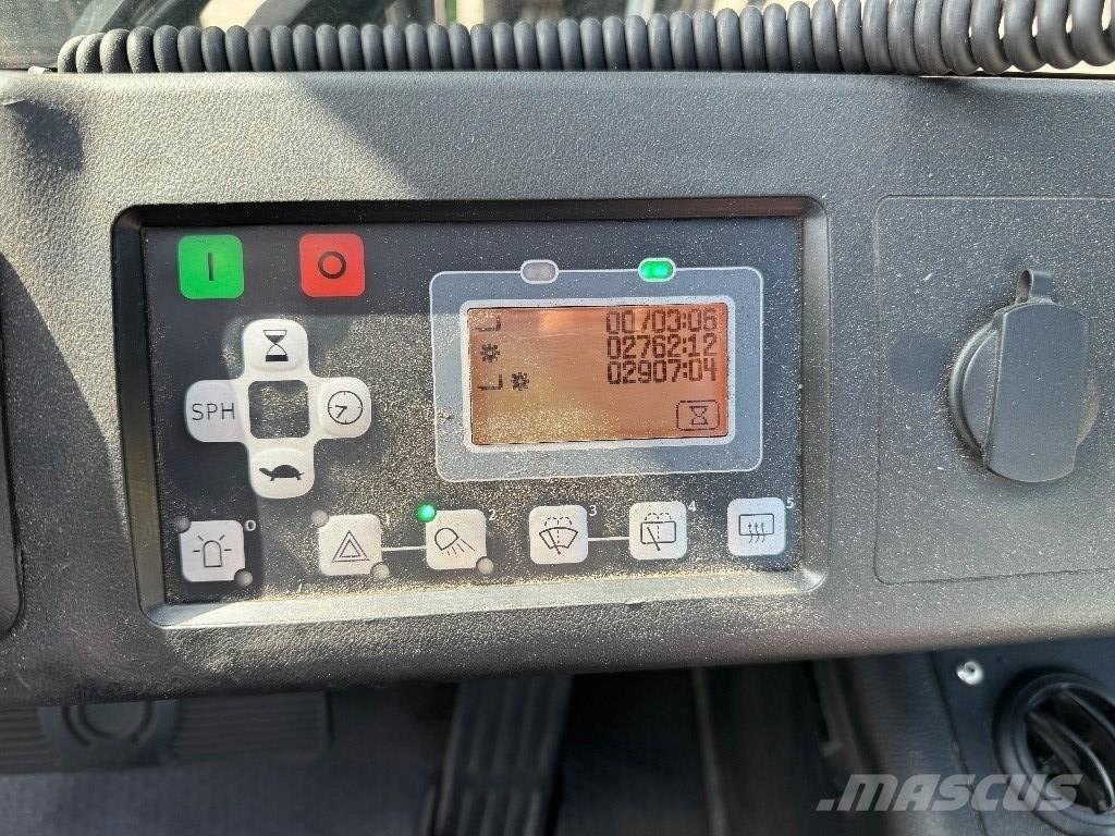 Toyota 8FBMT50 شاحنات ذات رافعات شوكية تعمل بالكهرباء