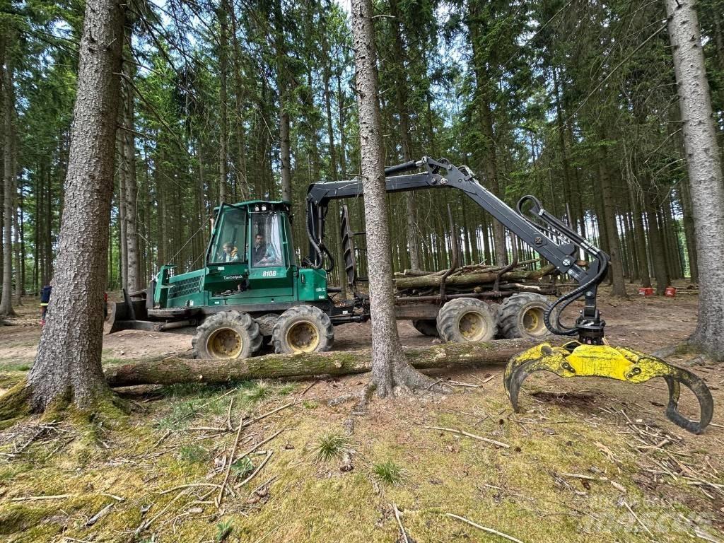 Timberjack 810 B شاحنات