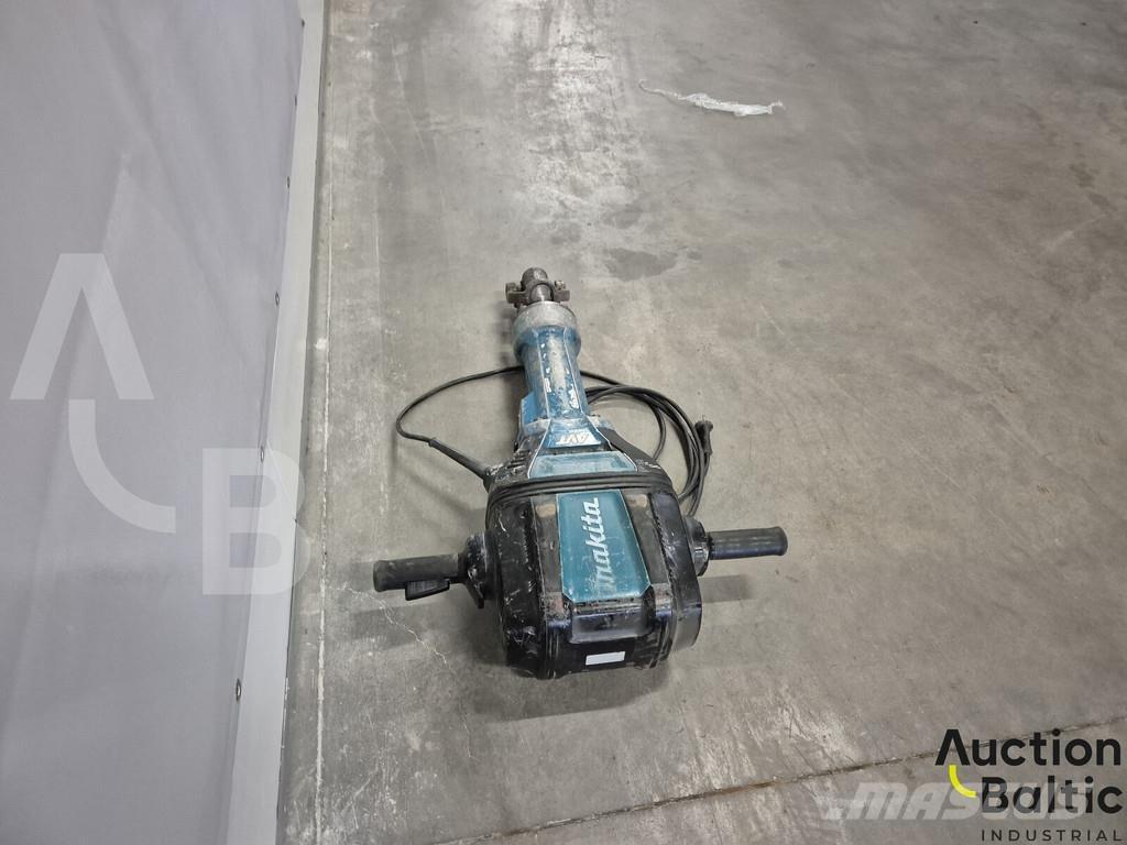 Makita HM1812 أخرى