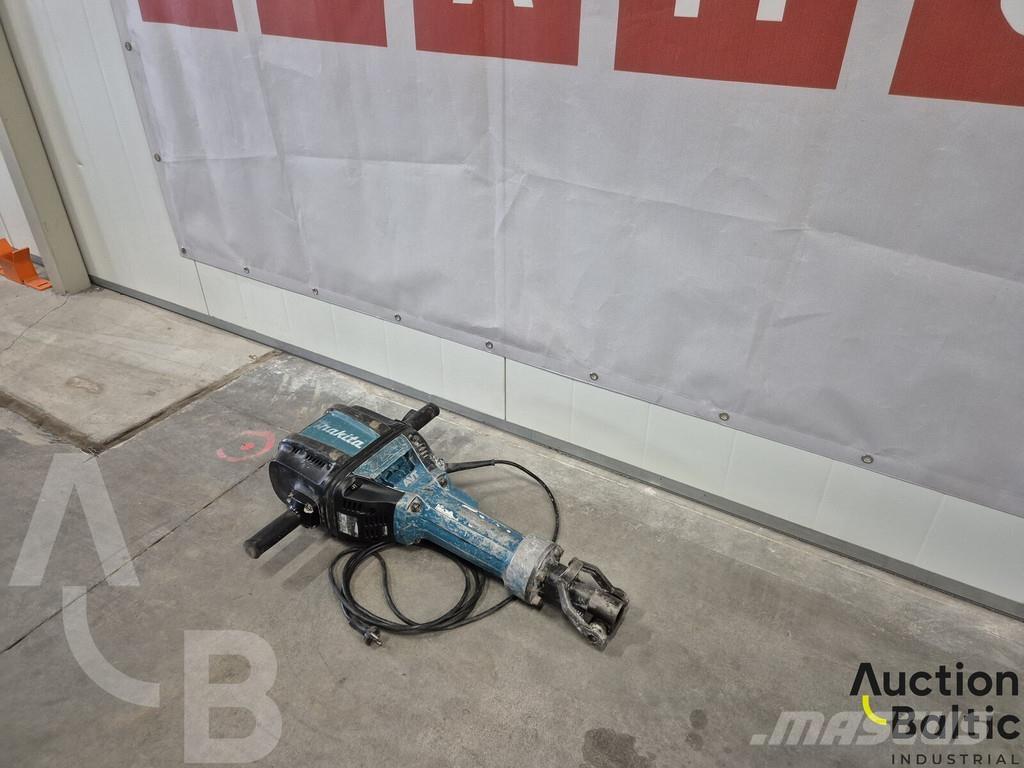 Makita HM1812 أخرى