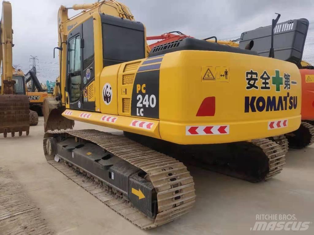 Komatsu PC 240 حفارات زحافة