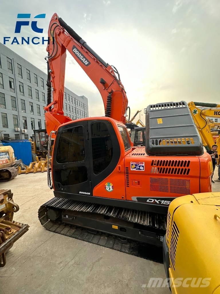 Doosan DX150LC حفارات زحافة