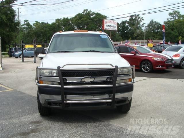 Chevrolet 3500 شاحنات مسطحة/مفصلية الجوانب