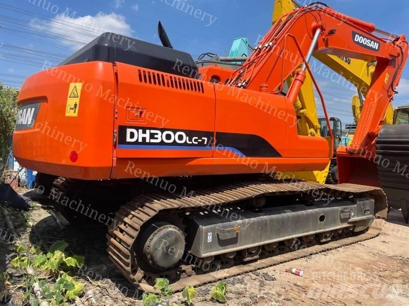 Doosan DH 300 LC-7 حفارات زحافة