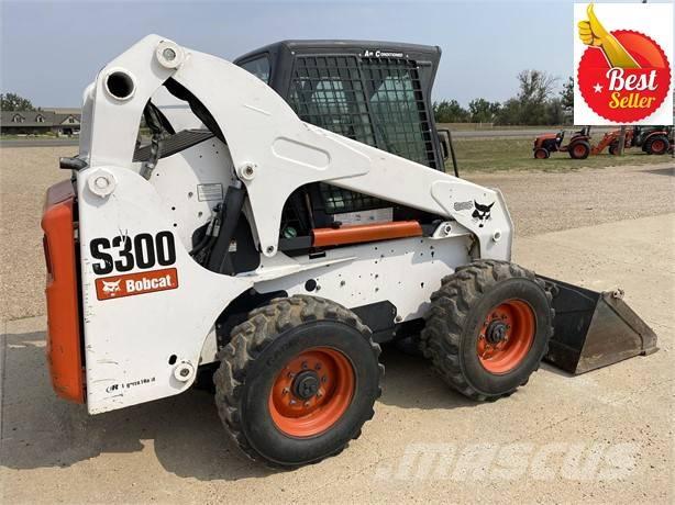 Bobcat S 300 لوادر انزلاقية التوجيه