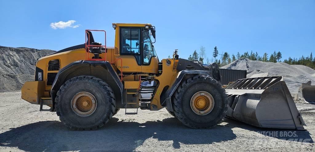 Volvo L 260 H لوادر بعجل