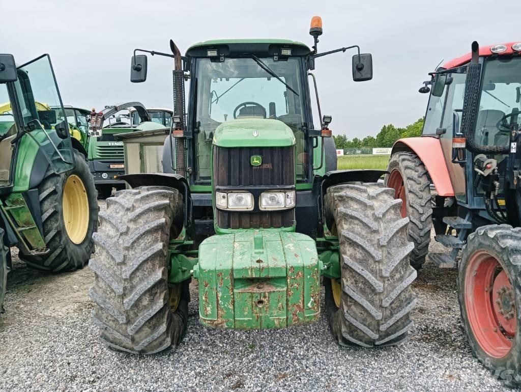 John Deere 6920 الجرارات