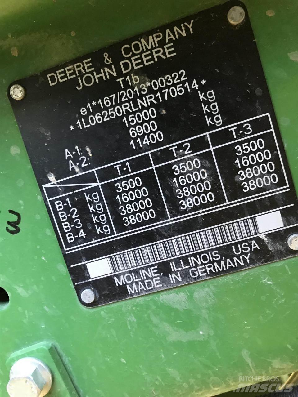 John Deere 6R 250 الجرارات