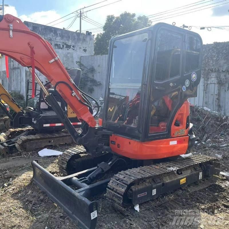 Kubota U 35 حفارات صغيرة أقل من 7 طن (حفارات صغيرة)