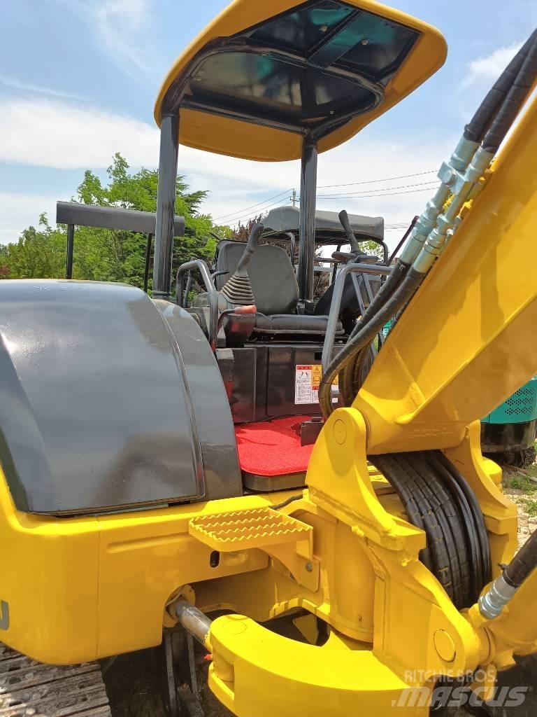 Komatsu PC 40MR حفارات صغيرة أقل من 7 طن (حفارات صغيرة)