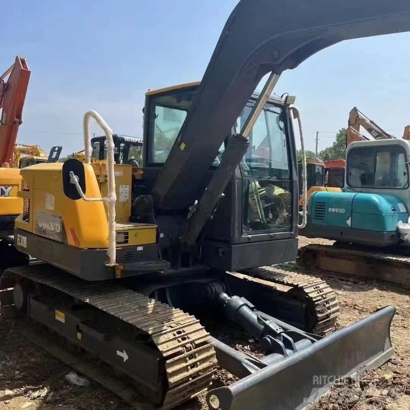 Volvo EC 80 حفارات زحافة