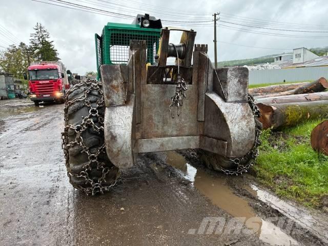 Timberjack 240C ساحبات الأشجار