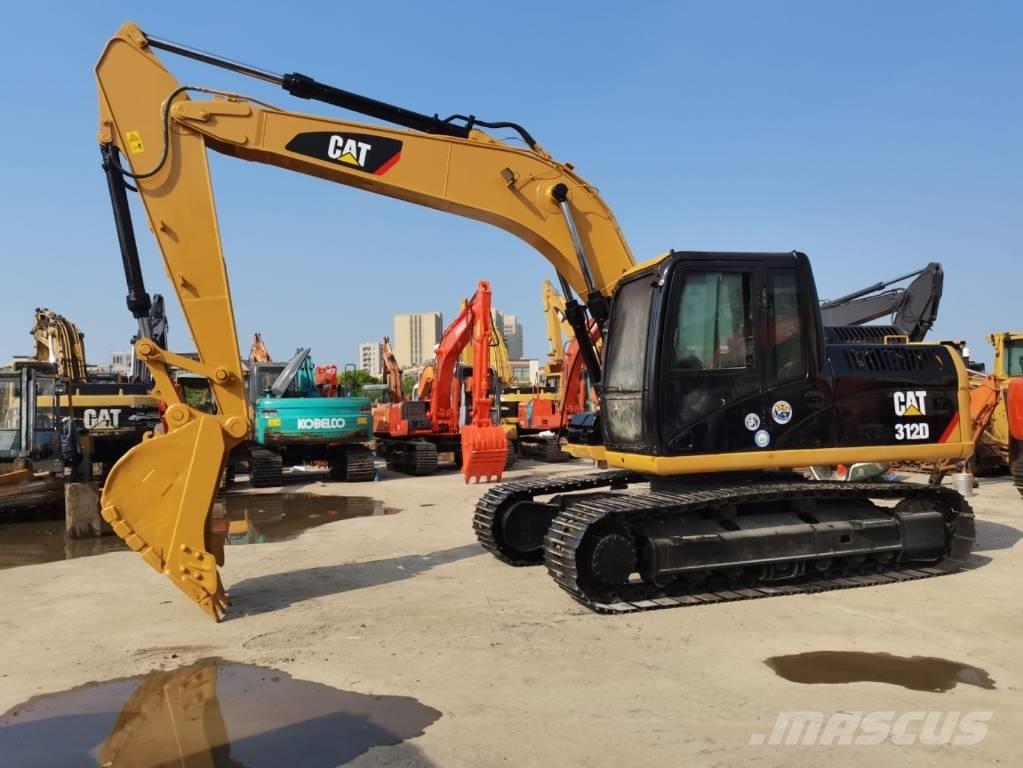 CAT 312 D حفارات زحافة