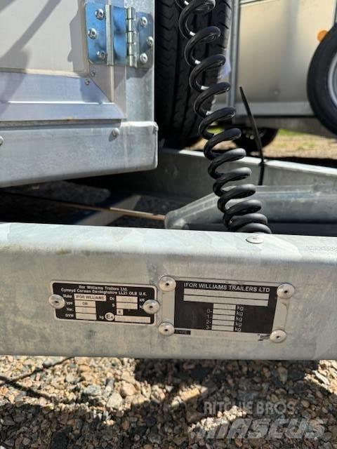 Ifor Williams BV 126 مقطورات ذات هيكل صندوقي