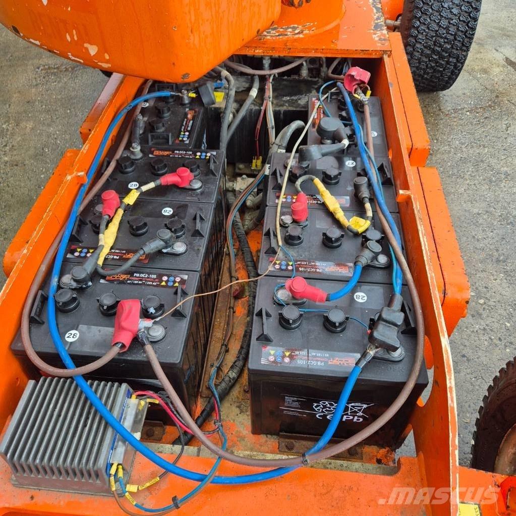 Niftylift HR 12 E رافعات سلة مفصلية