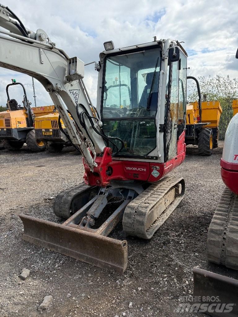 Takeuchi TB 230 حفارات صغيرة أقل من 7 طن (حفارات صغيرة)