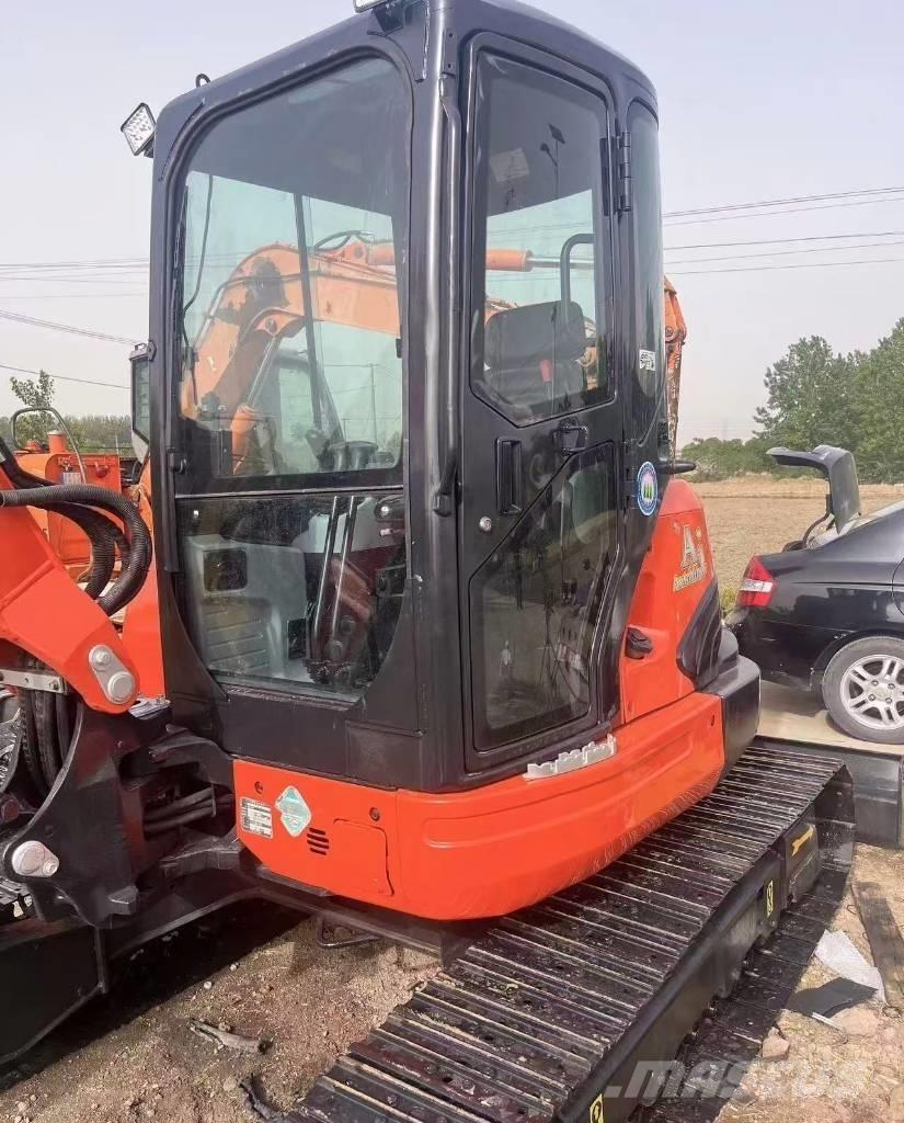 Kubota 161 حفارات صغيرة أقل من 7 طن (حفارات صغيرة)