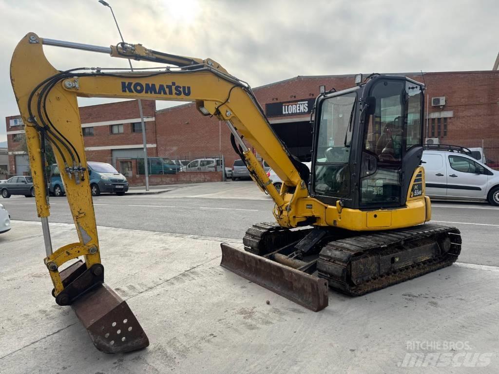 Komatsu PC 55 MR حفارات زحافة
