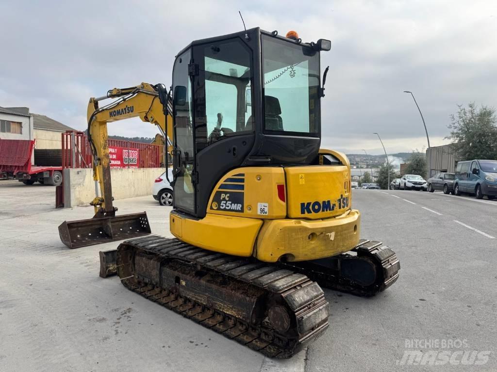 Komatsu PC 55 MR حفارات زحافة