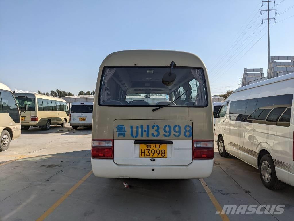 Toyota Coaster Bus حافلة صغيرة