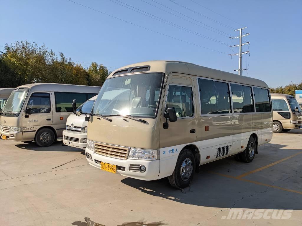 Toyota Coaster Bus حافلة صغيرة