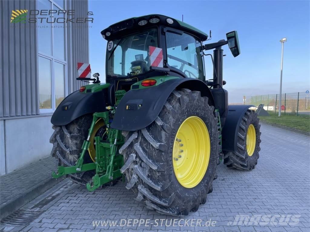 John Deere 6R 250 الجرارات
