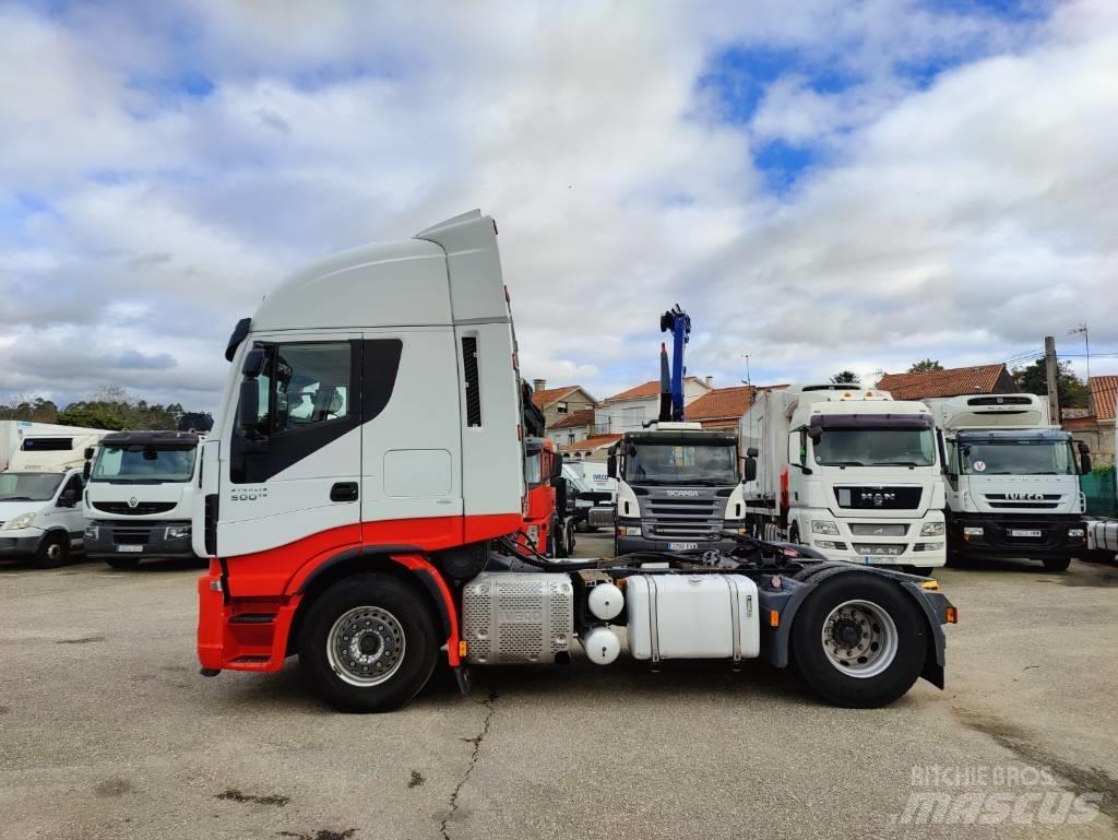 Iveco AS 440 S50 وحدات الجر