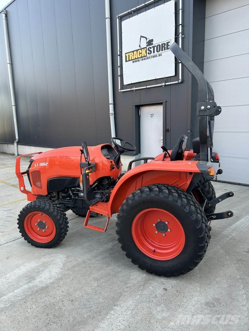 Kubota L1-382 (5278) جرارات مدمجة