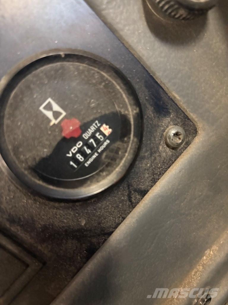 Volvo BM L 70 C لوادر بعجل