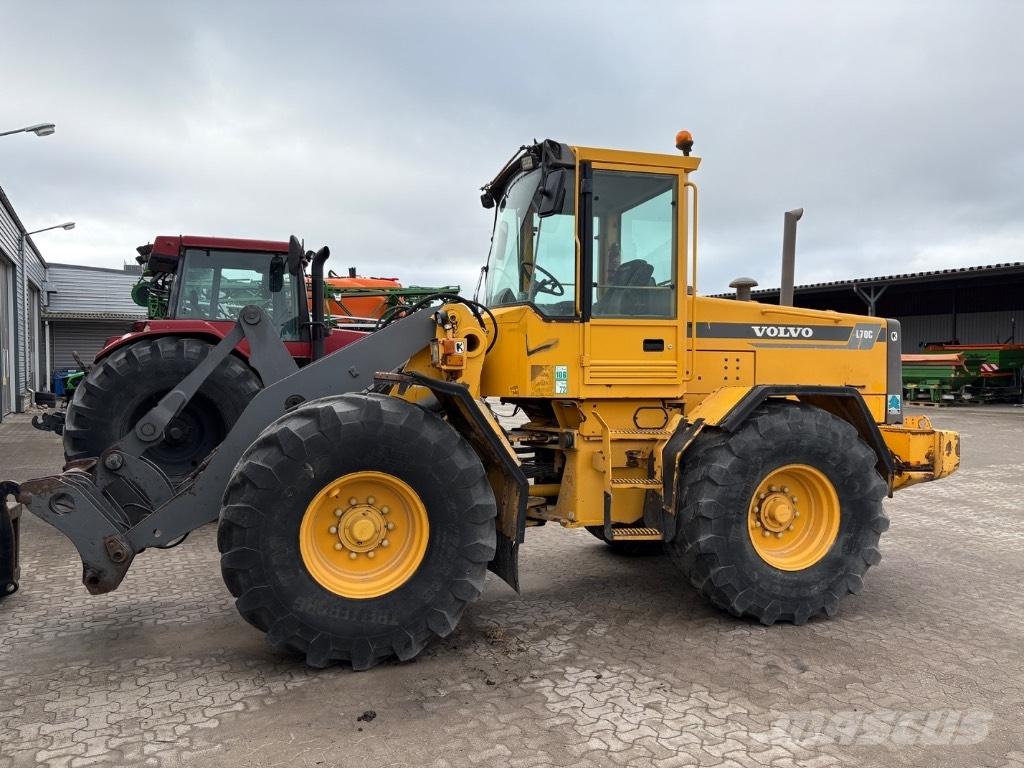 Volvo BM L 70 C لوادر بعجل