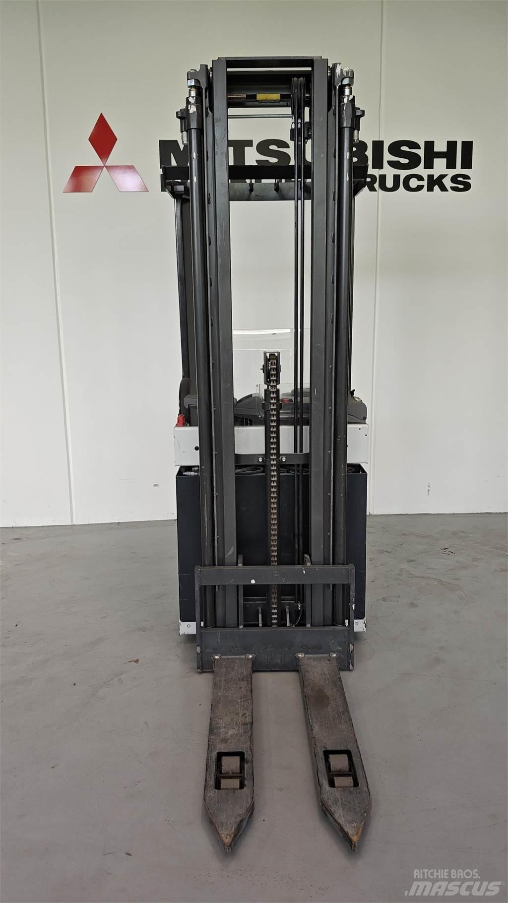 Atlet 160SDTFV رافعة منخفضة المستوى ذات منصة