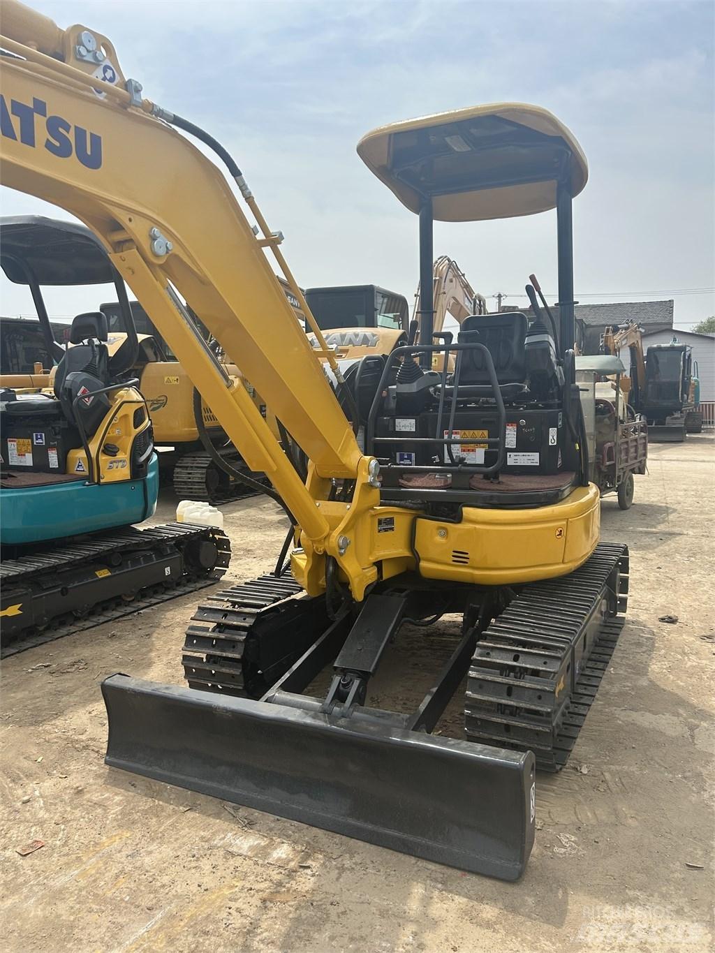 Komatsu PC30 حفارات صغيرة أقل من 7 طن (حفارات صغيرة)