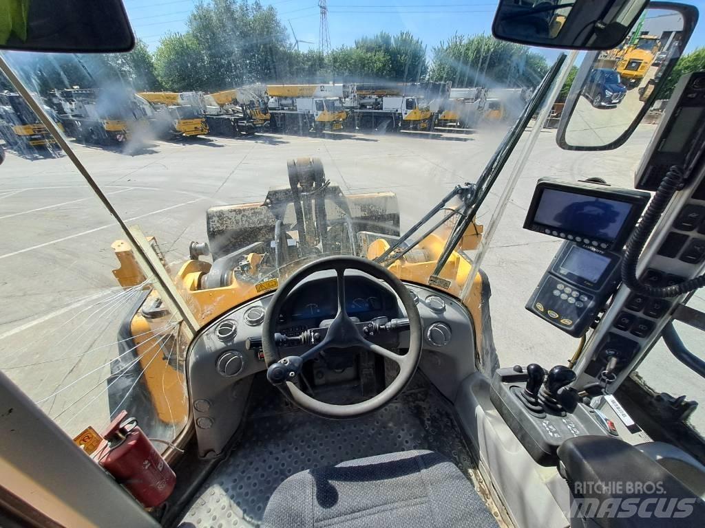 Volvo L180G لوادر بعجل