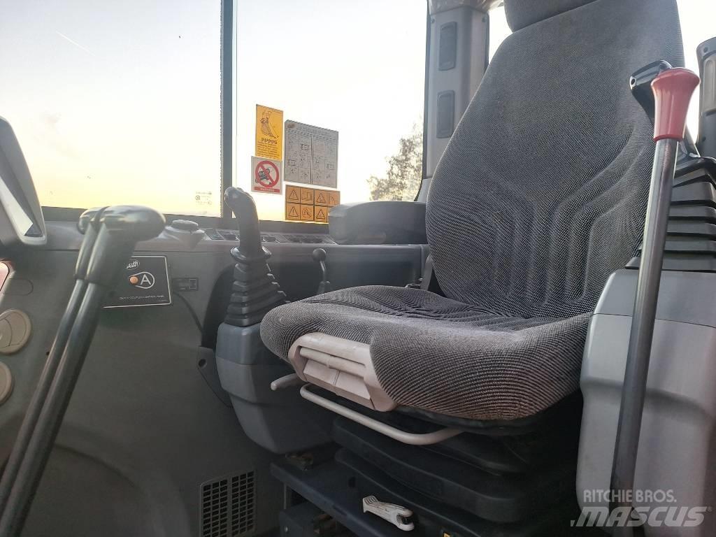 Doosan DX 80 R حفارات وسط 7 طن - 12 طن