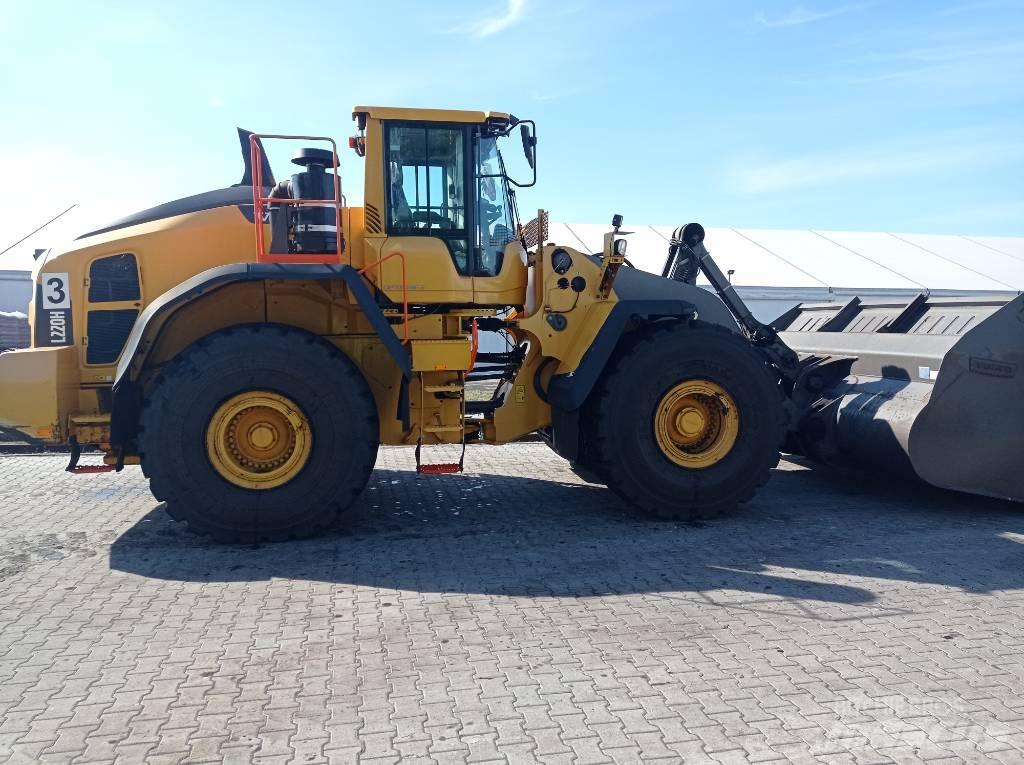 Volvo L 220 H لوادر بعجل