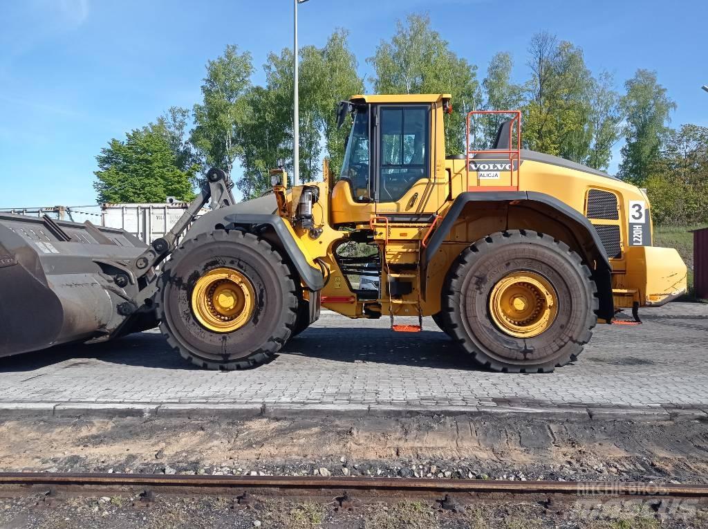 Volvo L 220 H لوادر بعجل