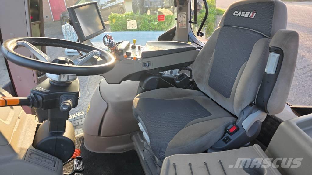 Case IH Puma 220 CVX الجرارات